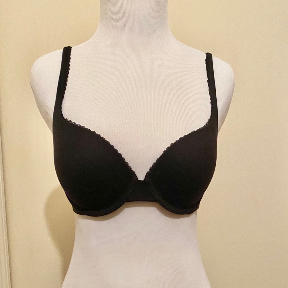 Body by VS Black Push-up Bra